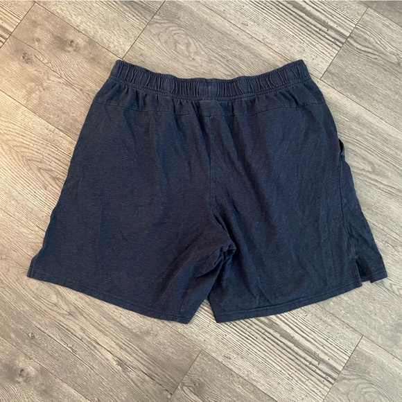 Nike Dri-Fit navy shorts - Picture 3 of 4